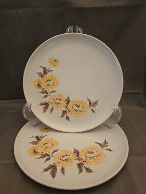 Mid Century Modern Miramar Melmac Flower And Leaves Dinner Plates Set Of 2 Vtg